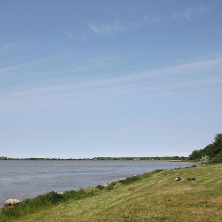 Hafennahe Ferienwohnung Mit Balkon Und Meerblick - Hafenhaeuser Wiek Wohnung 14 Wiek auf Rügen Εξωτερικό φωτογραφία