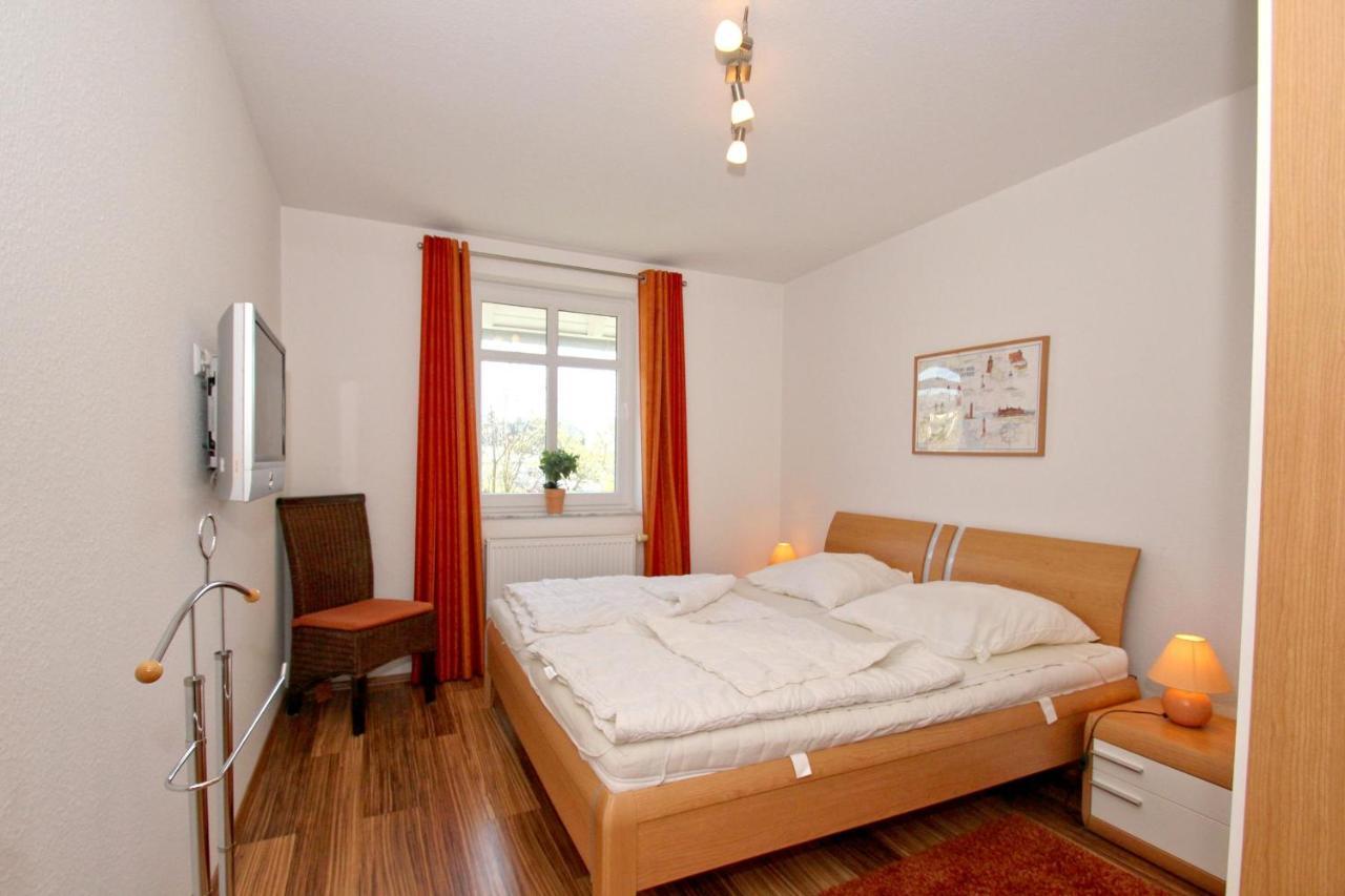 Hafennahe Ferienwohnung Mit Balkon Und Meerblick - Hafenhaeuser Wiek Wohnung 14 Wiek auf Rügen Εξωτερικό φωτογραφία